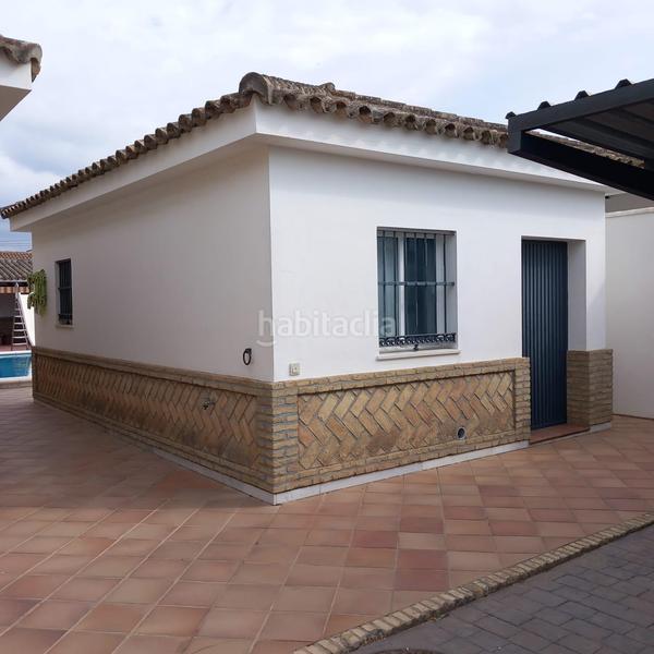 Foto 2e0a2fa2-5a3e-4804-9376-fcb1873eed76. Chalet with heating parking pool in Las Lagunas - Campano Chiclana de la Frontera