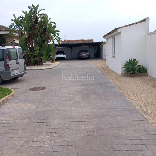 Foto 2ef9186f-519a-4ff0-8d4a-bd1d37091487. Chalet with heating parking pool in Las Lagunas - Campano Chiclana de la Frontera