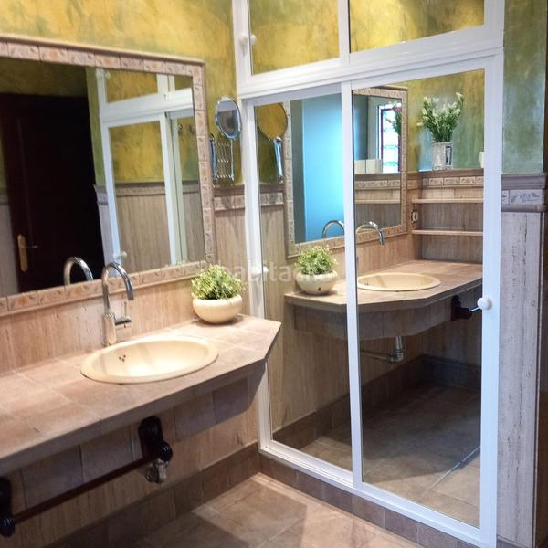 Foto 3b2bd152-d908-4917-9600-dc5f2df1ca49. Chalet with heating parking pool in Las Lagunas - Campano Chiclana de la Frontera