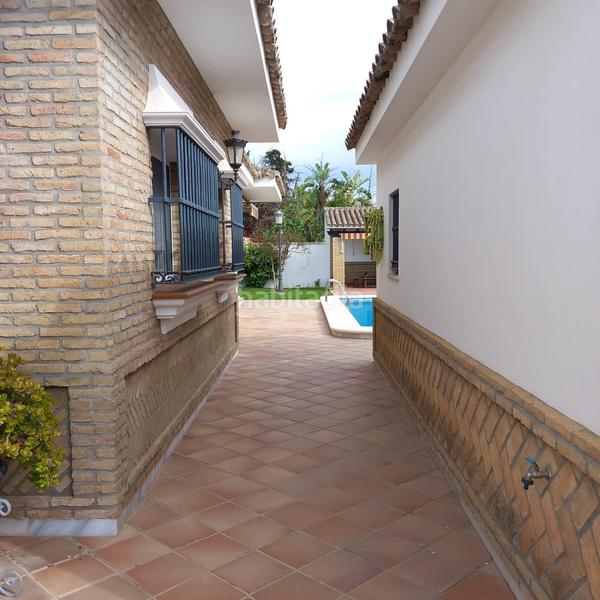 Foto 4a27158e-4cce-4f02-9165-d969b2fda25c. Chalet with heating parking pool in Las Lagunas - Campano Chiclana de la Frontera