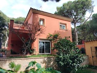 Chalet en Los Franceses - La Vega. Chalet urbano pinar de los franceses