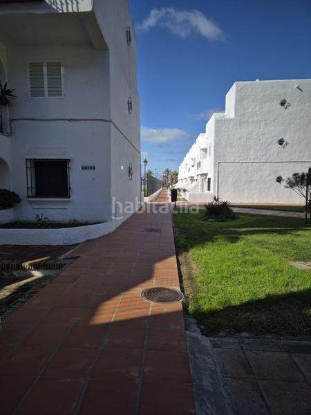Foto f06a0240-3fd3-4953-a8c3-25c8f473f8af. Apartment with parking pool in La Barrosa Chiclana de la Frontera