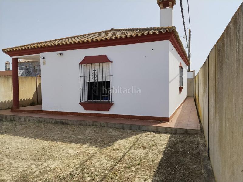 Foto f5ee4855-8c0d-4dd8-be1d-1f98ca6ac198. Chalet  no hipotecable zona callejon de las delicias en Chiclana de la Frontera