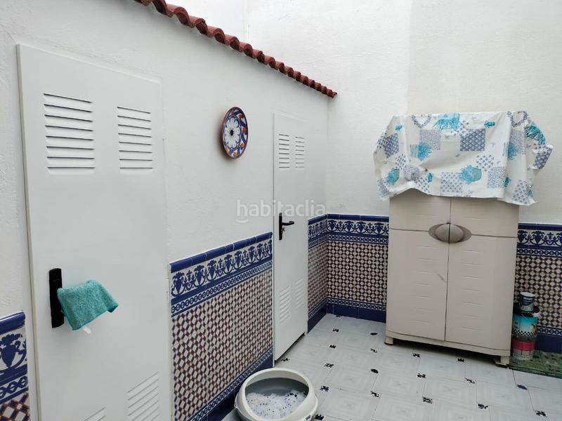 Foto 60c37b31-b1de-4d8f-a4e7-1d46f0356b8e. Casa bifamiliare in La Banda - Campo de Fútbol Chiclana de la Frontera