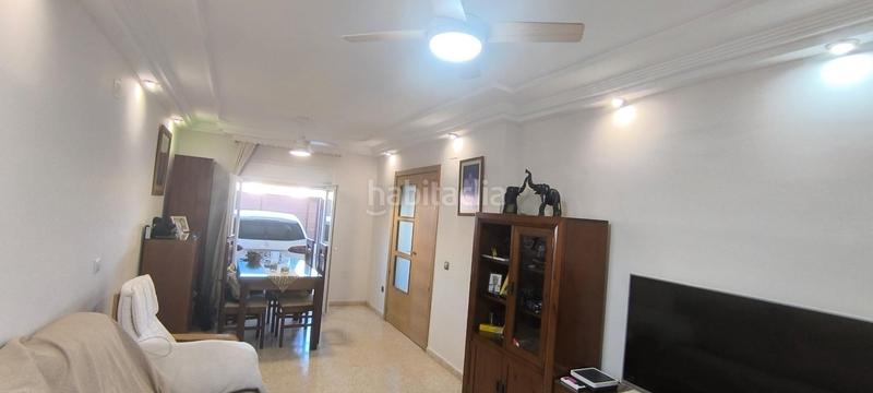 Foto 0911c753-83de-4d4e-951b-195f9ea171fc. Casa adosada chalet adosado zona rosaleda en La Banda - Campo de Fútbol Chiclana de la Frontera