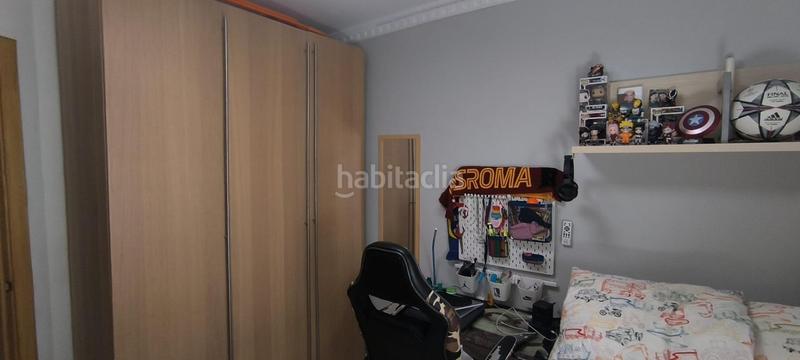 Foto 559f9e6d-350e-4c09-8904-2cb32e2156d6. Casa adosada chalet adosado zona rosaleda en La Banda - Campo de Fútbol Chiclana de la Frontera