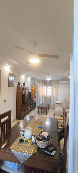 Foto e337f464-22f5-4570-a1bc-835b0179dc5c. Casa adosada chalet adosado zona rosaleda en La Banda - Campo de Fútbol Chiclana de la Frontera