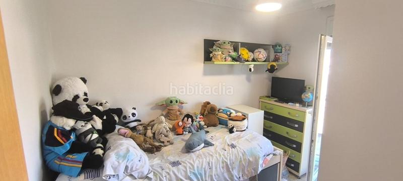 Foto e8645145-e3a6-4d7f-a17b-be0d2553bf5a. Casa adosada chalet adosado zona rosaleda en La Banda - Campo de Fútbol Chiclana de la Frontera