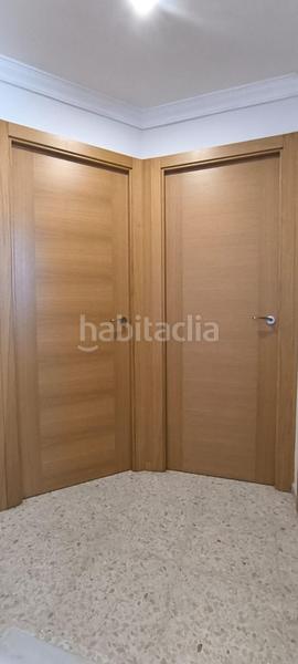 Foto f81ef9bb-8894-42a1-9997-b51f9e0ebe33. Casa adosada chalet adosado zona rosaleda en La Banda - Campo de Fútbol Chiclana de la Frontera