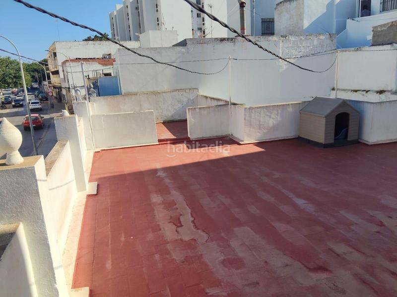Foto 458b5e42-f637-4644-8505-e9a6dc153de1. Casa con parcheggio in Núcleo urbano Chiclana de la Frontera