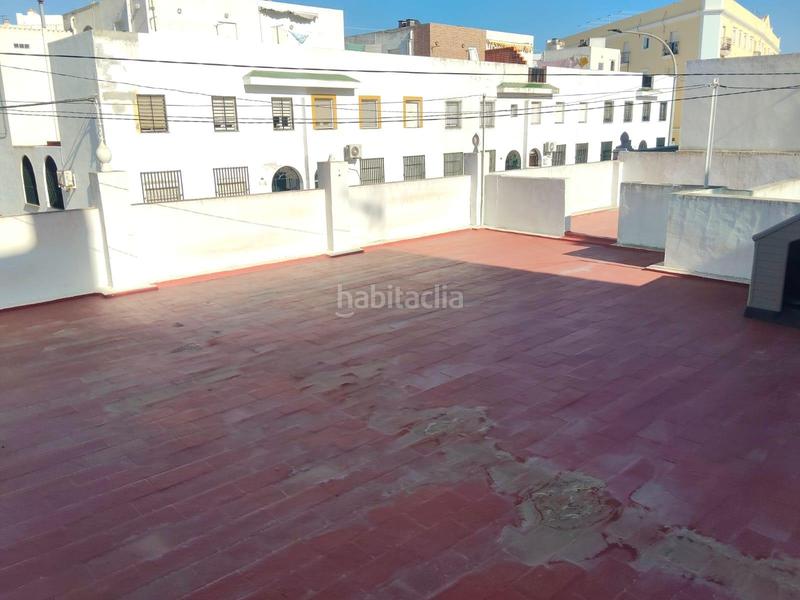 Foto de0d5157-6224-420e-b078-f610026e0bf6. Casa con parcheggio in Núcleo urbano Chiclana de la Frontera