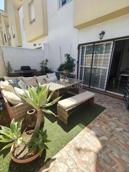 Foto 10e6b41b-34d3-4487-b63e-155c3080f04d. Reihenhaus mit parking pool in La Banda - Campo de Fútbol Chiclana de la Frontera