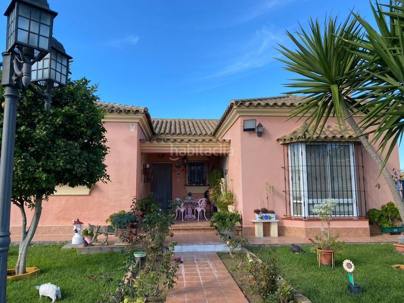 Foto f34c9d2b-da2d-44f0-9b6f-95927bff2bd1. Xalet amb aparcament a Los Franceses - La Vega Chiclana de la Frontera