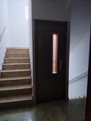 Pis en Ncleo urbano. Piso con ascensor zona reyes catolicos