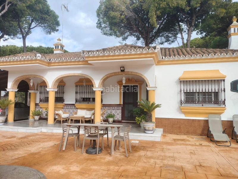 Foto ffb84194-22e2-4dea-8bb3-0110d40c15f2. Xalet amb aparcament piscina a Las Lagunas - Campano Chiclana de la Frontera