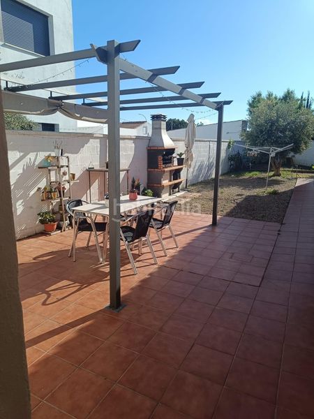 Foto af815c71-3688-4f5d-8ff8-e9badd3a87d0. Xalet amb aparcament piscina a Los Gallos Chiclana de la Frontera