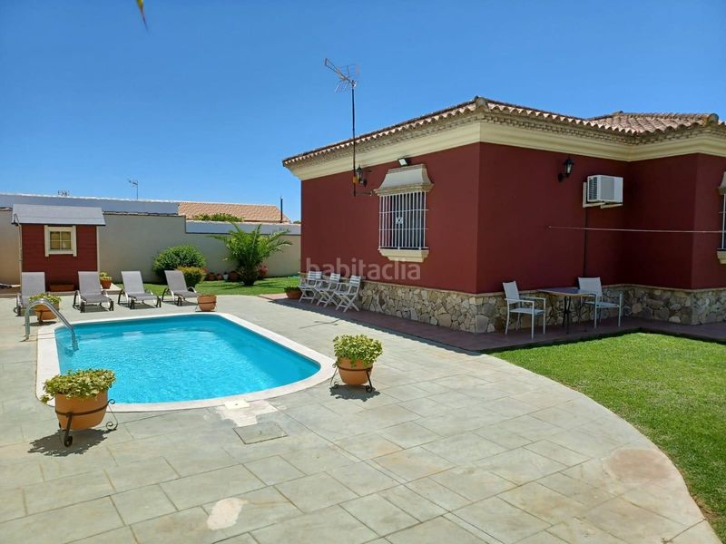 Foto 3c12f494-43ab-4966-92e6-161ae9936816. Xalet amb aparcament piscina a Las Lagunas - Campano Chiclana de la Frontera