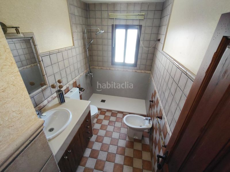 Foto fb7dc889-ebb9-493b-ab2e-ebbe40749e1a. Xalet amb aparcament piscina a Las Lagunas - Campano Chiclana de la Frontera