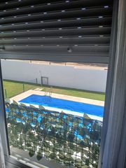 Appartement à La Banda - Campo de Fútbol. Piso con ascensor y piscina comunitaria en panzacola