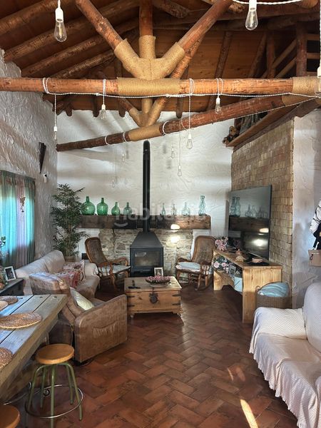 Foto 834e8d06-7abc-4fc7-b663-9d4a4c7567ca. Chalet mit kamin parking pool in Las Lagunas - Campano Chiclana de la Frontera