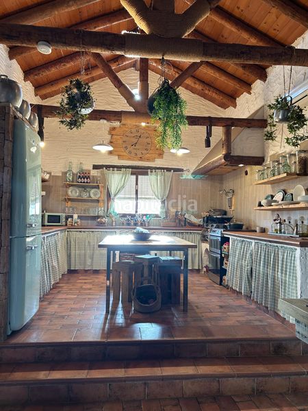 Foto b307ac18-dfd1-4922-9c0c-e39c87ad1a62. Chalet mit kamin parking pool in Las Lagunas - Campano Chiclana de la Frontera