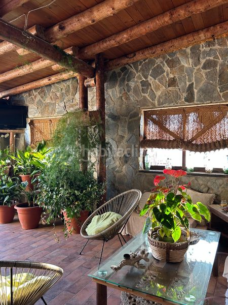 Foto ec554c76-d636-4210-a87c-c5ff9e2bb0e7. Chalet mit kamin parking pool in Las Lagunas - Campano Chiclana de la Frontera