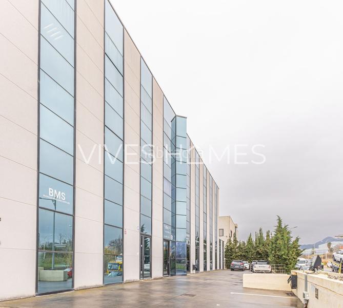 Foto 8b7b504a-eeb4-492f-ba26-927cd72044ad. Bureau avec chauffage parking dans Pla d'en Boet Mataró