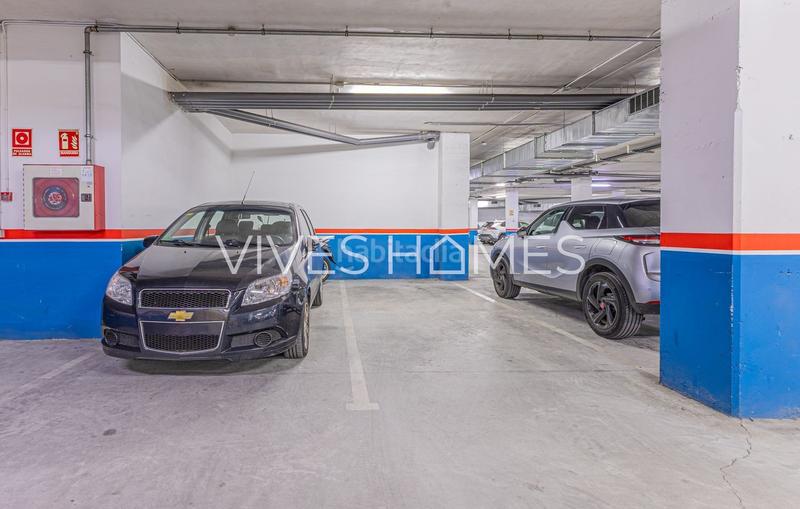 Foto c97df979-39bb-4d43-b41c-b9f73f837893. Bureau avec chauffage parking dans Pla d'en Boet Mataró