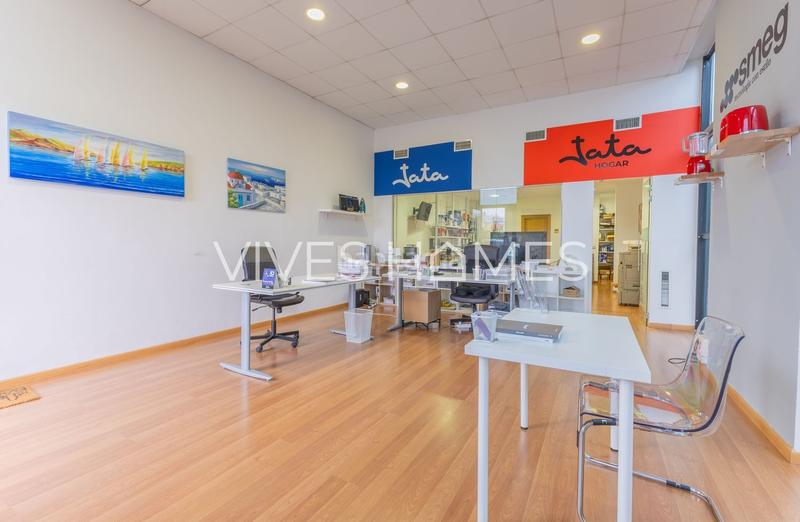 Foto 8bc47ff4-8870-4bc2-a399-3cbd7b662e77. Büro mit heizung parking in Pla d'en Boet Mataró