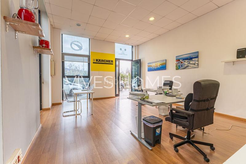 Foto 9066d63b-6660-4cc4-aeb4-aa72546d3c35. Office space with heating parking in Pla d'en Boet Mataró