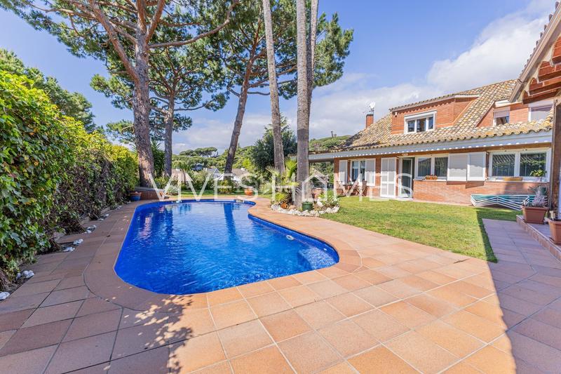 Foto 546640a7-e46d-4d56-be7a-9e88dd2b9e9d. Chalet avec chauffage piscine dans Les Bilbenyes Sant Vicenç de Montalt