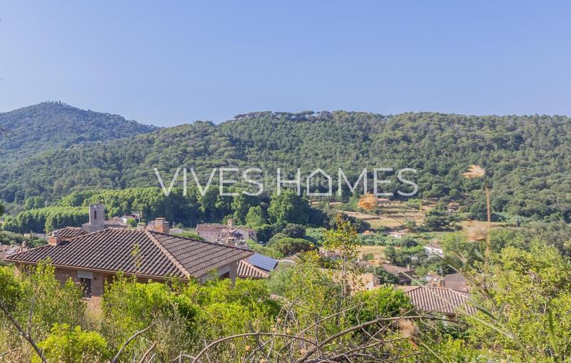 Foto 16c9a96e-aa29-4c1c-b054-def445a41fc3. Terreno residencial terrenos en venta en Dosrius poble Dosrius