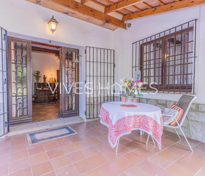 Foto 050ed317-02f8-436b-8cd2-45cdb0f88dd5. Casa desde vives homes queremos presentarles esta espectacular masía con unas vistas impresionantes a mar y montaña en Mataró