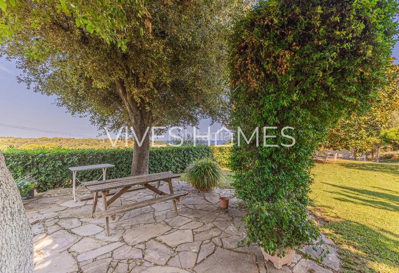 Foto 5cdd08de-8e20-4141-8e8b-b6c51fffdd77. Casa desde vives homes queremos presentarles esta espectacular masía con unas vistas impresionantes a mar y montaña en Mataró