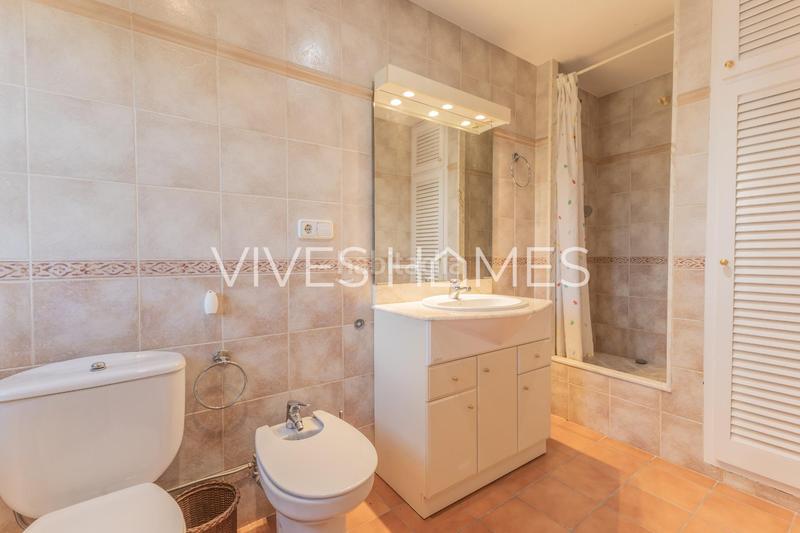 Foto 5d0e6b35-3985-4115-951f-bb6e91a68811. Casa desde vives homes queremos presentarles esta espectacular masía con unas vistas impresionantes a mar y montaña en Mataró