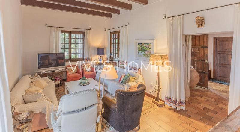 Foto f8db9466-e42e-452f-bd00-f21c96fec050. Casa desde vives homes queremos presentarles esta espectacular masía con unas vistas impresionantes a mar y montaña en Mataró