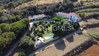 Haus  Del castell. Desde vives homes queremos presentarles esta espectacular masía