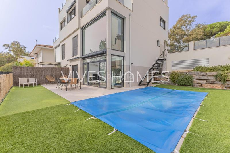 Foto 6df0539b-71be-4914-8ca1-61fe21f45d56. Duplex avec chauffage parking piscine dans Rocaferrera Sant Andreu de Llavaneres