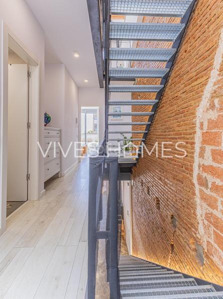 Foto 0180974e-f995-41bb-b3fd-2ce163f70425. Casa amb aparcament a Centre Mataró