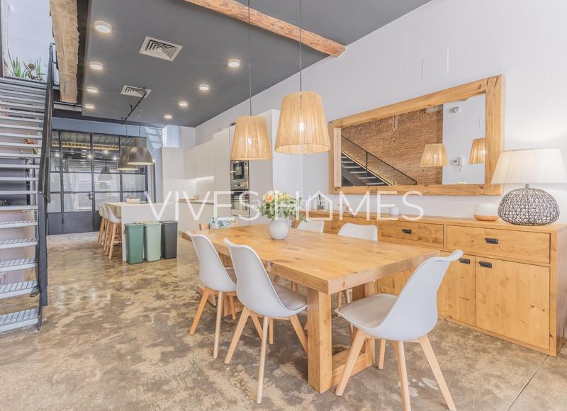 Foto c7adb8bd-32a2-4f7f-add4-c7e6c14ac97b. Casa amb aparcament a Centre Mataró