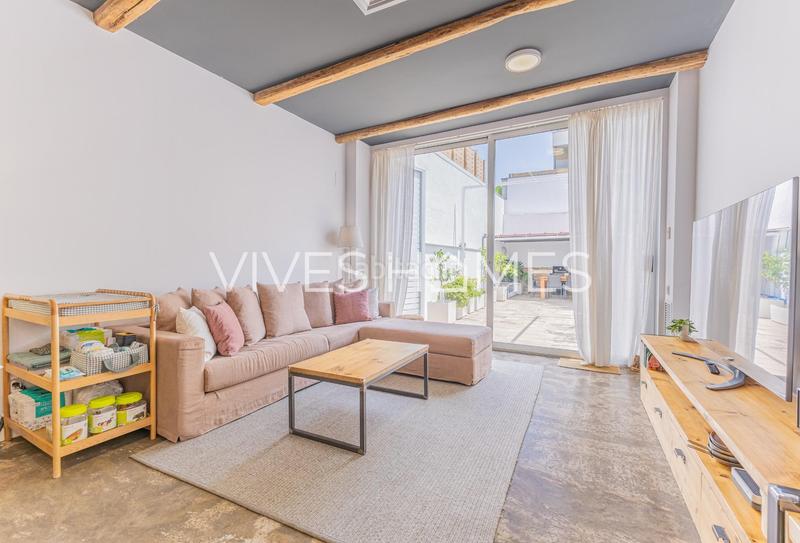 Foto dd3d2d19-94ea-45c4-b3ef-449fb69e83ea. Casa amb aparcament a Centre Mataró