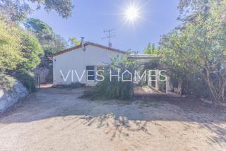 Casa  Avenida dels pins. Casachalet en venta en caldes destrac