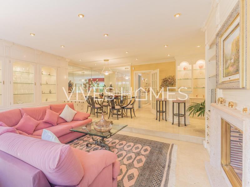 Foto aeff5f51-c6bd-47e0-964d-97bcf84e4f9b. Casa a schiera con riscaldamento parcheggio in Alella