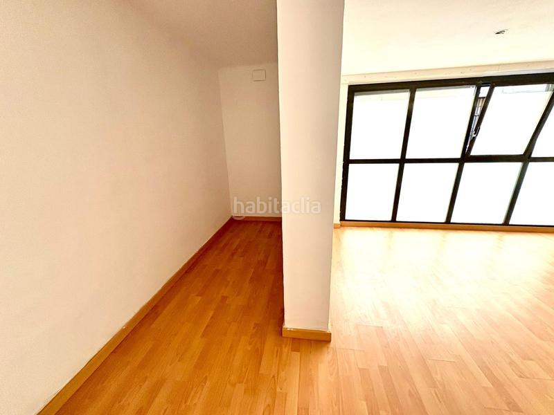 Foto d8531933-dd29-4ff0-a7c9-6b7d88d17eef. Rez-de-chaussée dans Prosperitat Barcelona