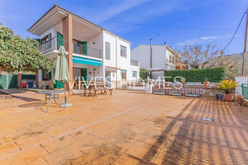 Foto 699ae319-bb8b-43b8-b78c-5e895ed37144. Chalet casachalet en venta en Canyamars en Canyamars Dosrius