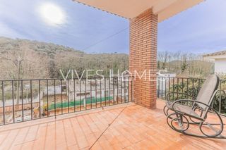 Chalet  Can canyamars. Casachalet en venta en canyamars