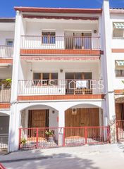 Casa aparellada a Arenys de Munt. Casa en venta en arenys de munt