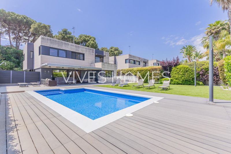 Foto 8651312d-c0b6-47a6-a7f9-ae87002e1b20. Xalet amb aparcament piscina a Can Sans Sant Andreu de Llavaneres