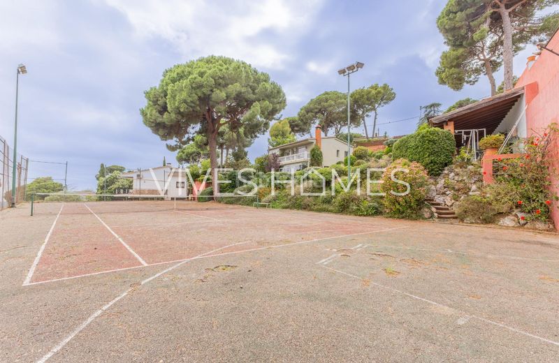 Foto e2ba5d1a-bf78-4c39-b5ce-d273d24cd931. Casa amb calefacció aparcament piscina a Sant Cebrià de Vallalta