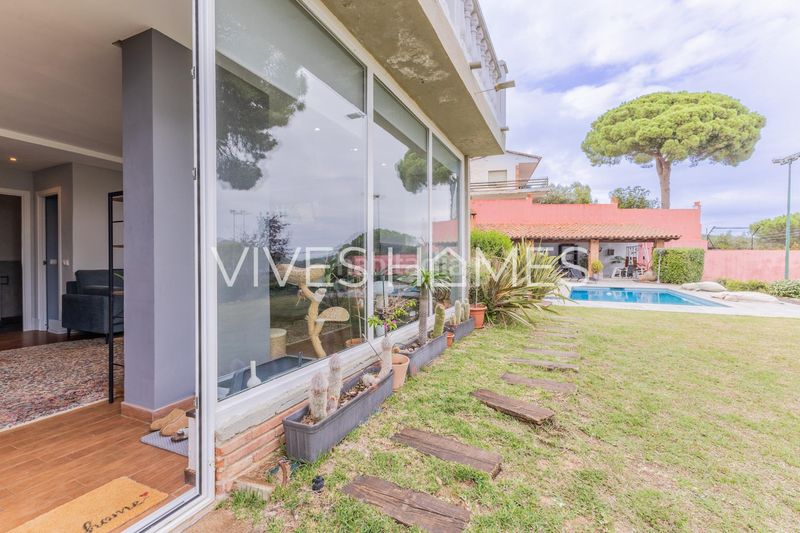 Foto f15206e0-3a22-4b50-aad4-ed196ee05243. Casa amb calefacció aparcament piscina a Sant Cebrià de Vallalta